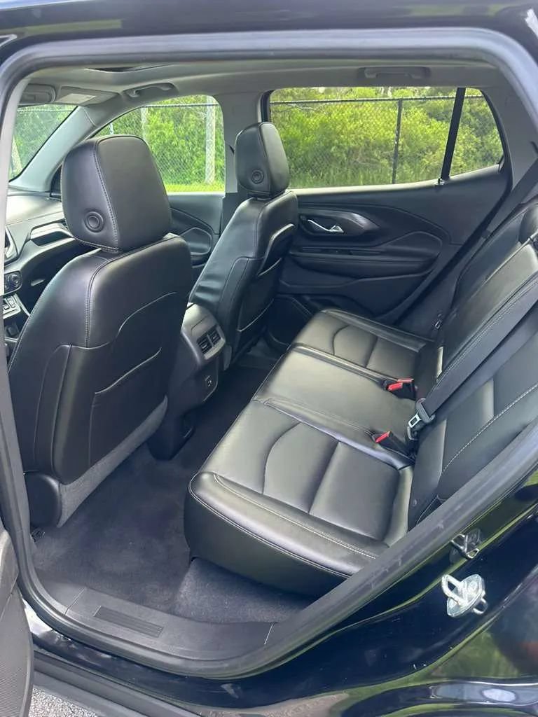 Used 2019 GMC Terrain SLT w/ Preferred Package FWD image 12