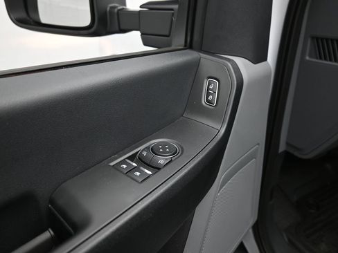 New 2024 Ford F450 XL w/ XL Chrome Package image 9