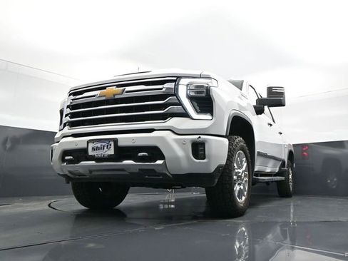 Used 2024 Chevrolet Silverado 2500 High Country w/ Z71 Off-Road Package AWD/4WD image 26
