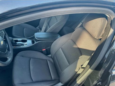 Used 2024 Chevrolet Malibu LT FWD image 18