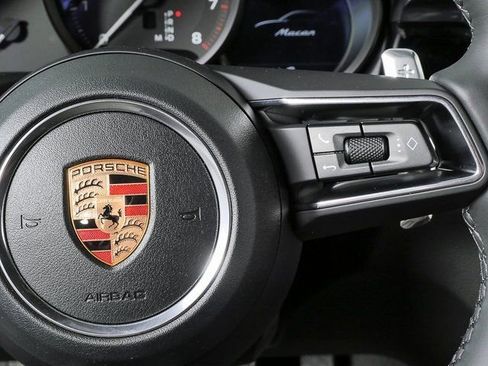 New 2026 Porsche Macan image 12