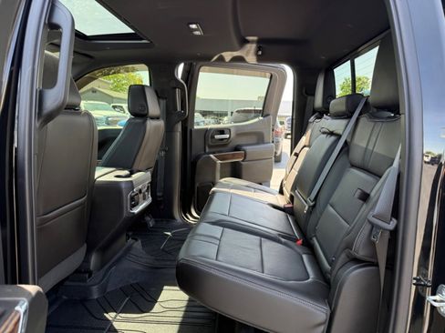 Used 2019 Chevrolet Silverado 1500 High Country w/ Technology Package AWD/4WD image 31