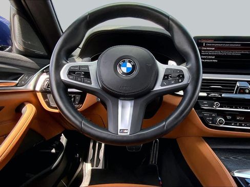 Used 2023 BMW 540i w/ M Sport Package RWD image 6