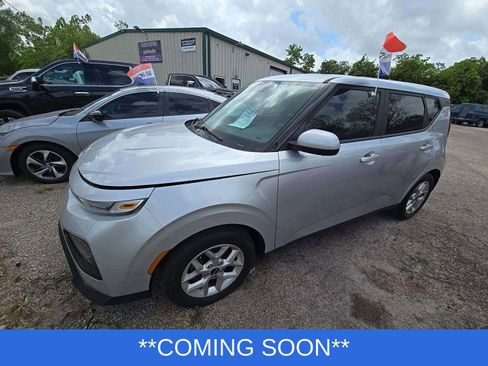 Used 2021 Kia Soul S FWD image 1
