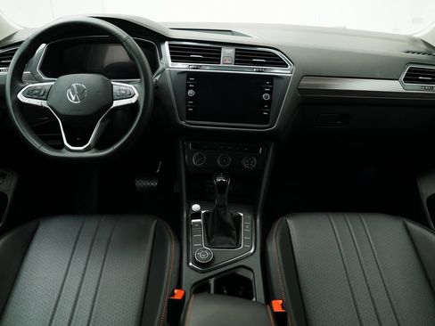 Used 2024 Volkswagen Tiguan Wolfsburg Edition image 37