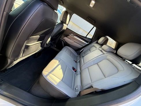 Used 2026 GMC Terrain Elevation w/ Elevation Premium Package image 16