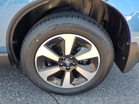 Used 2018 Subaru Forester 2.5i w/ Alloy Wheel Package AWD/4WD image 16