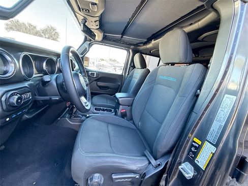 Used 2022 Jeep Wrangler Unlimited Rubicon 4xe image 23