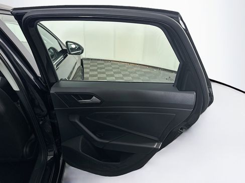 Used 2024 Volkswagen Jetta S image 29