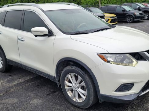 Used 2015 Nissan Rogue SV w/ SV Premium Package FWD image 8