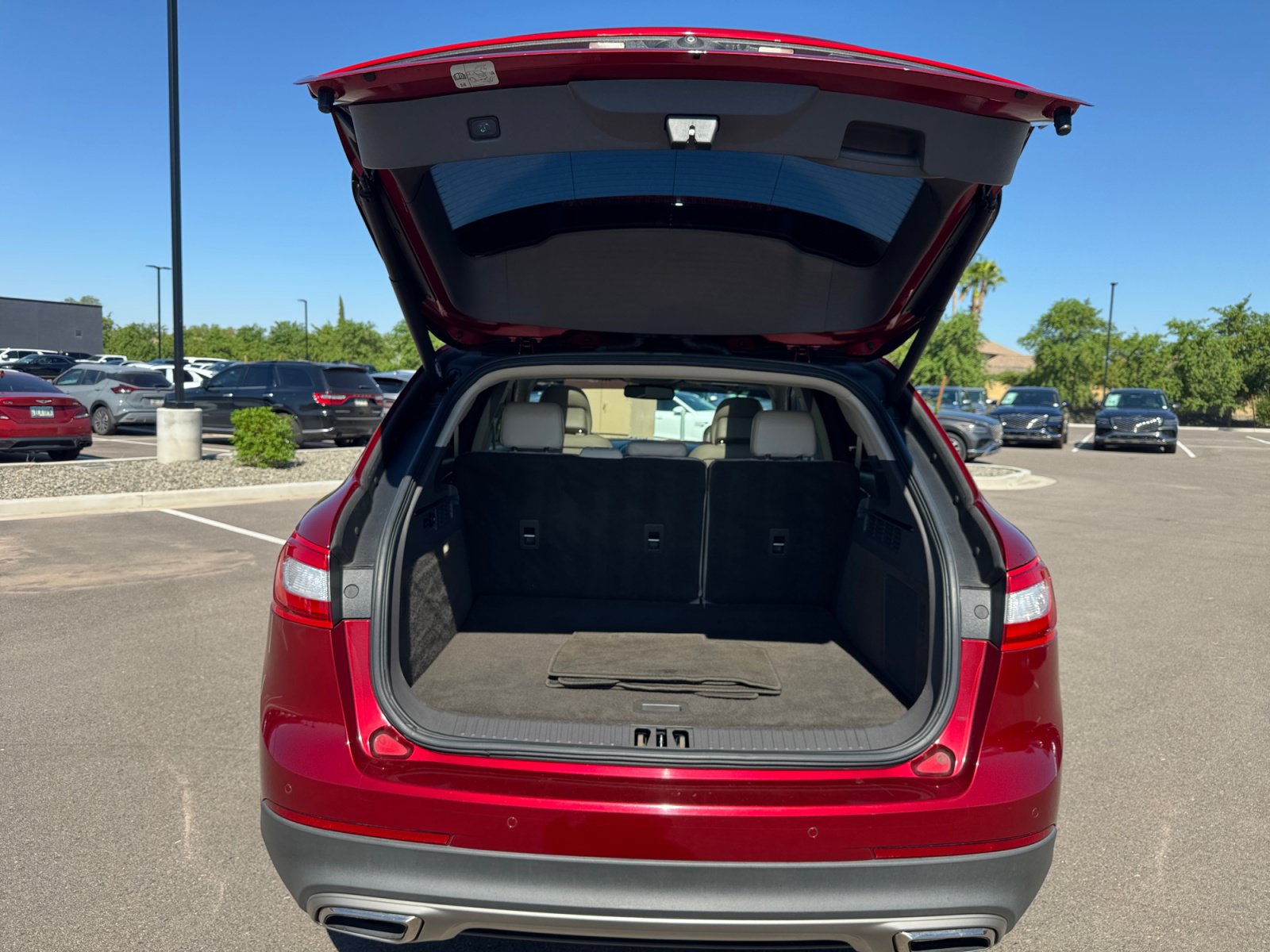 Used 2018 Lincoln MKX Reserve FWD image 34