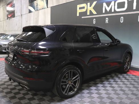 Used 2019 Porsche Cayenne S image 8