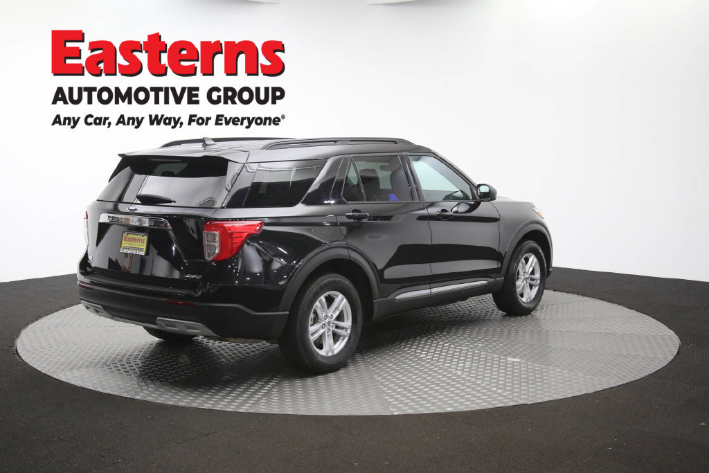 Used 2023 Ford Explorer XLT w/ Equipment Group 202A AWD/4WD image 43