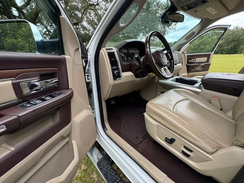 Used 2016 RAM 2500 Laramie AWD/4WD image 30