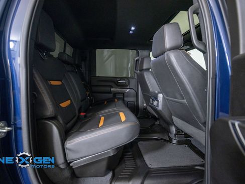 Used 2023 GMC Sierra 2500 AT4 w/ AT4 Preferred Package AWD/4WD image 39