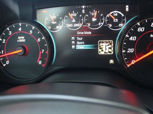 Used 2017 Chevrolet Camaro LT RWD image 21