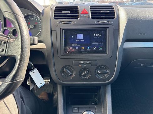 Used 2006 Volkswagen Jetta GLI image 11