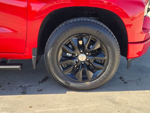 Certified 2025 Chevrolet Silverado 1500 Custom image 32