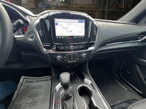 Certified 2023 Chevrolet Traverse Premier FWD image 23
