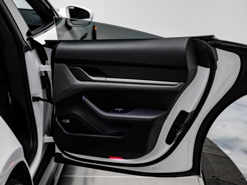 Used 2020 Porsche Taycan Turbo S image 80