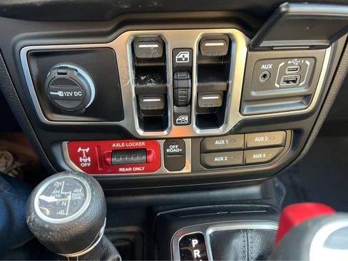 New 2025 Jeep Wrangler Unlimited Sport S 4xe AWD/4WD image 16