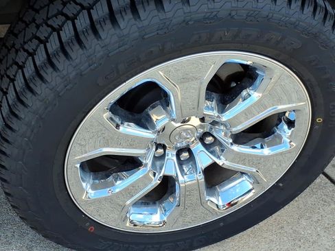 Used 2023 RAM 1500 Lone Star AWD/4WD image 23