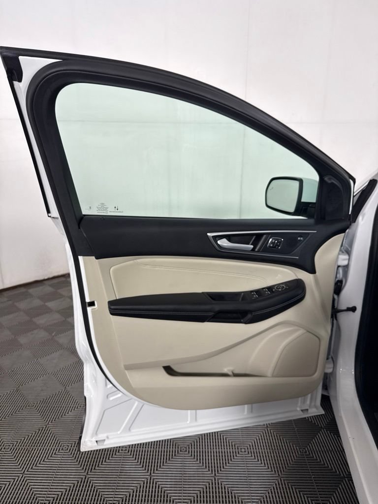 Used 2024 Ford Edge Titanium w/ Equipment Group 301A AWD/4WD image 14