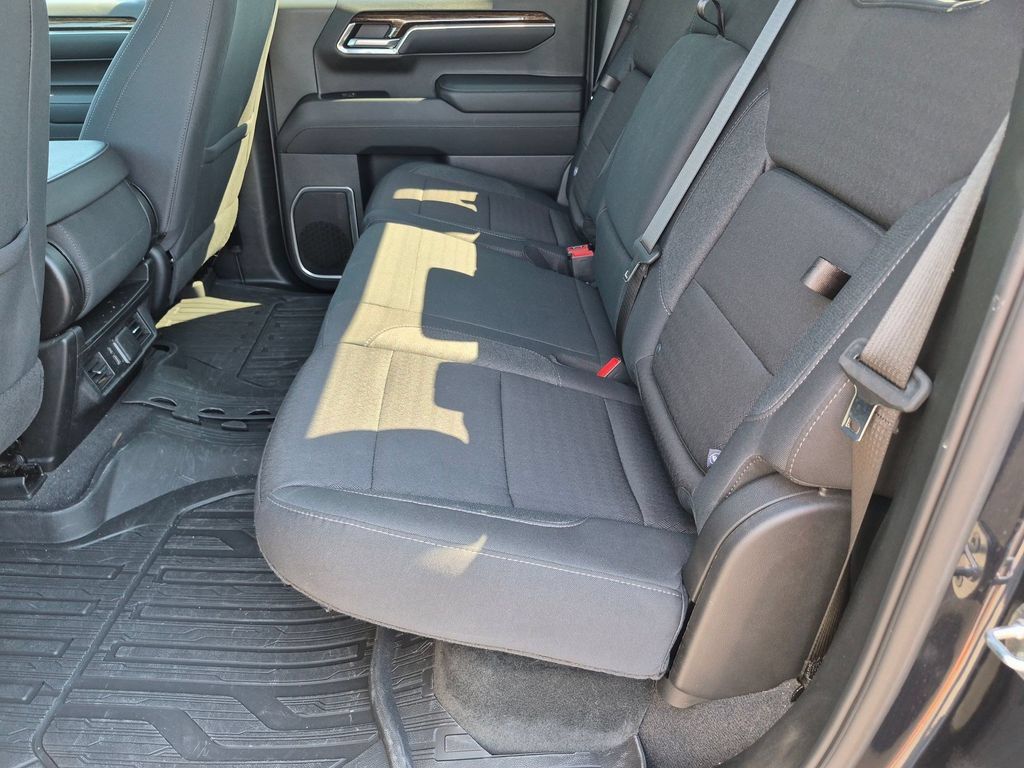 Used 2024 GMC Sierra 1500 Elevation w/ LPO, Elevation Black Package AWD/4WD image 21