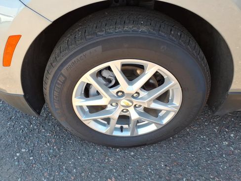 Used 2024 Chevrolet Equinox LT FWD image 10