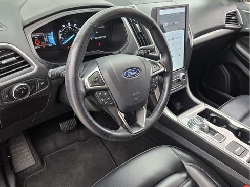 Used 2024 Ford Edge SEL AWD/4WD image 11