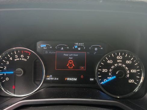 Used 2017 Ford F150 Lariat image 15