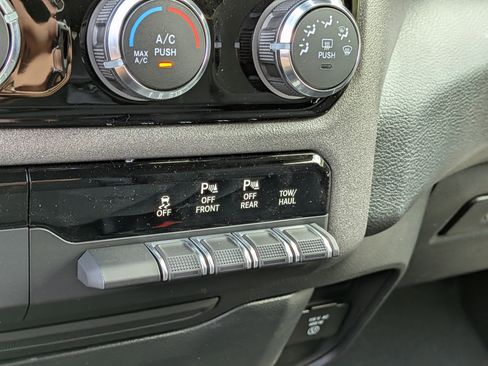 New 2026 RAM 1500 Classic Warlock AWD/4WD image 29