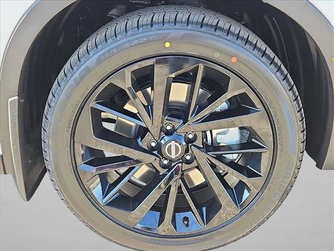 Used 2026 Nissan Rogue SL image 10