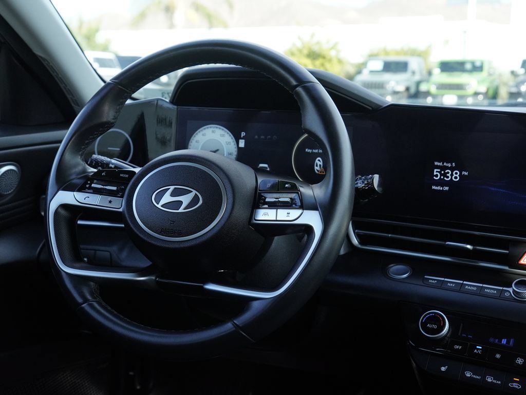 Used 2024 Hyundai Elantra Limited FWD image 38