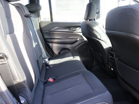 New 2026 Jeep Grand Cherokee Laredo X image 12