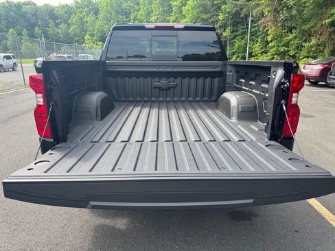 New 2026 Chevrolet Silverado 1500 LT w/ Leather Package AWD/4WD image 9