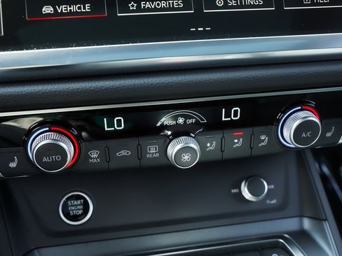 New 2025 Audi Q3 2.0T Premium Plus image 16