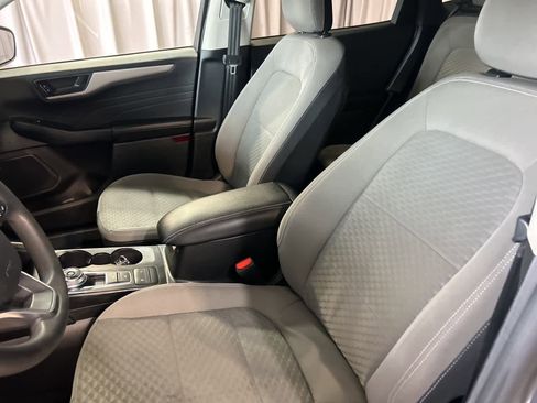 Used 2022 Ford Escape SE image 25