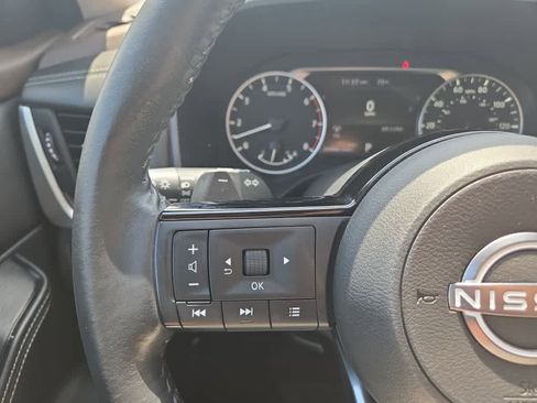 Used 2023 Nissan Rogue SV w/ SV Premium B Package AWD/4WD image 22