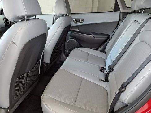 Used 2021 Hyundai Kona Limited w/ Cargo Package image 28