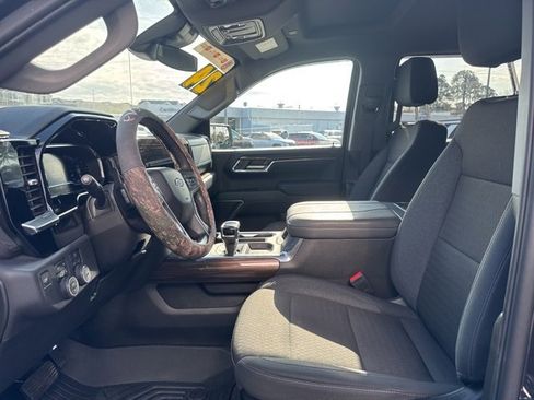 Used 2024 Chevrolet Silverado 1500 RST image 13