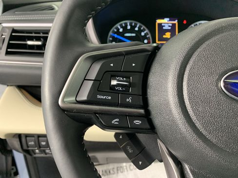Used 2022 Subaru Ascent Touring AWD/4WD image 16