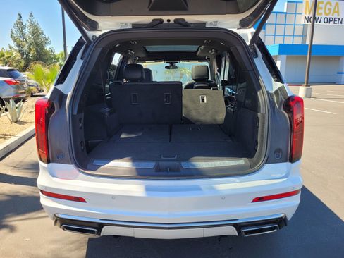 Certified 2024 Cadillac XT6 Premium Luxury AWD/4WD image 27