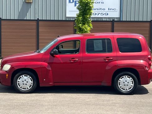 Used 2010 Chevrolet HHR LS FWD image 7