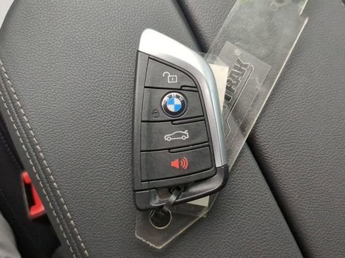 Used 2023 BMW 530i w/ Premium Package image 33