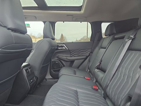 New 2026 Mitsubishi Outlander SEL AWD/4WD image 25