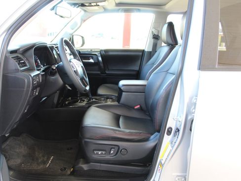 Used 2015 Toyota 4Runner Trail Premium image 30