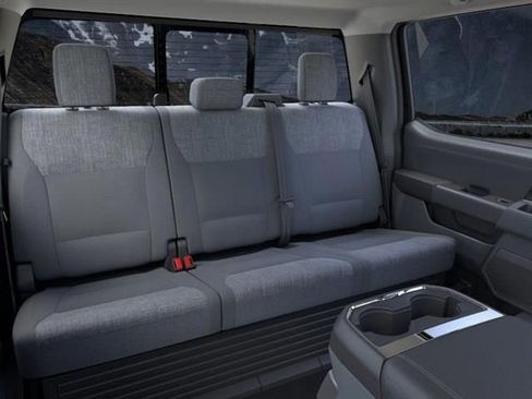 New 2025 Ford F250 XLT w/ Black Appearance Package image 11