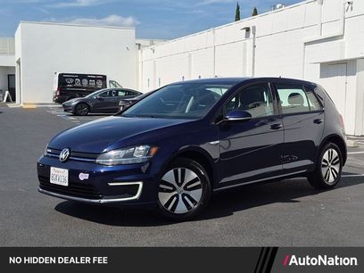 Used 2018 Volkswagen e-Golf SE w/ DC Fast Charging Package