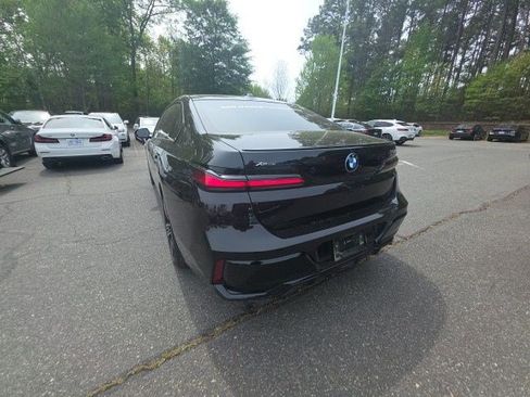 Certified 2025 BMW 750e xDrive image 18